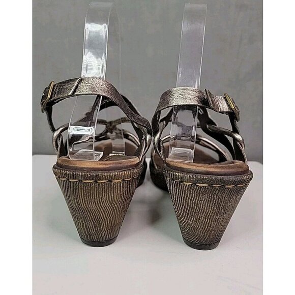 Women's Born Silver Metallic Leather Strappy Wedge Heeled Sandals Size 9 / 40.5 - Picture 7 of 15
